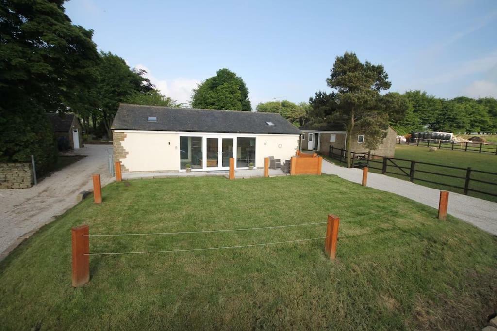 Clover Cottage Beeley Exterior foto